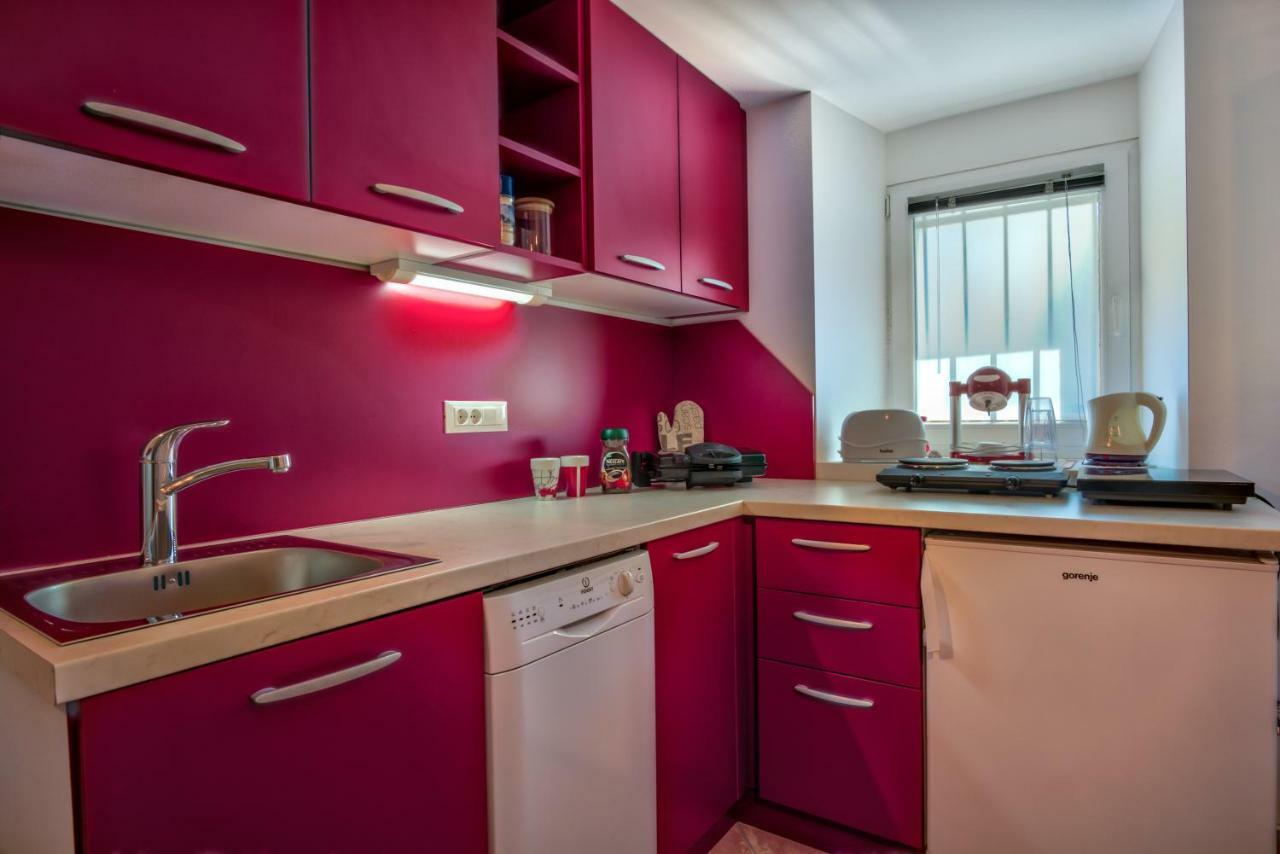 Apartment Pod Velbi ลูบลิยานา ภายนอก รูปภาพ